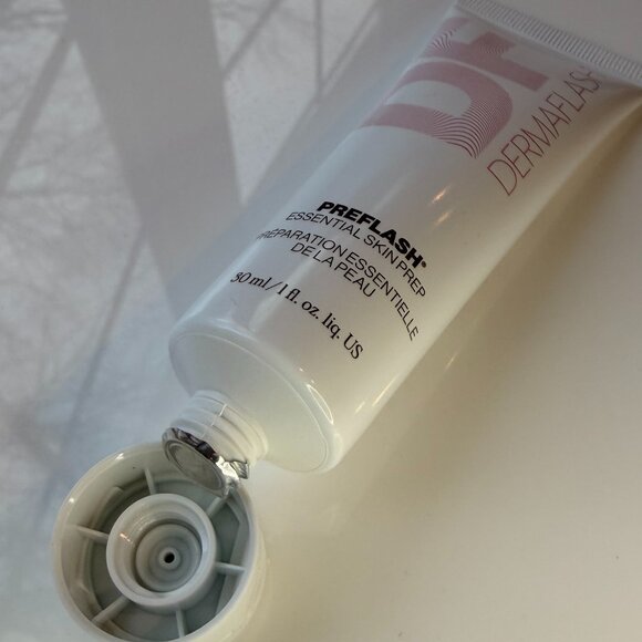 Dermaflash Preflash | Skin Prep for effortless exfoliation | Unopened - Picture 4 of 6